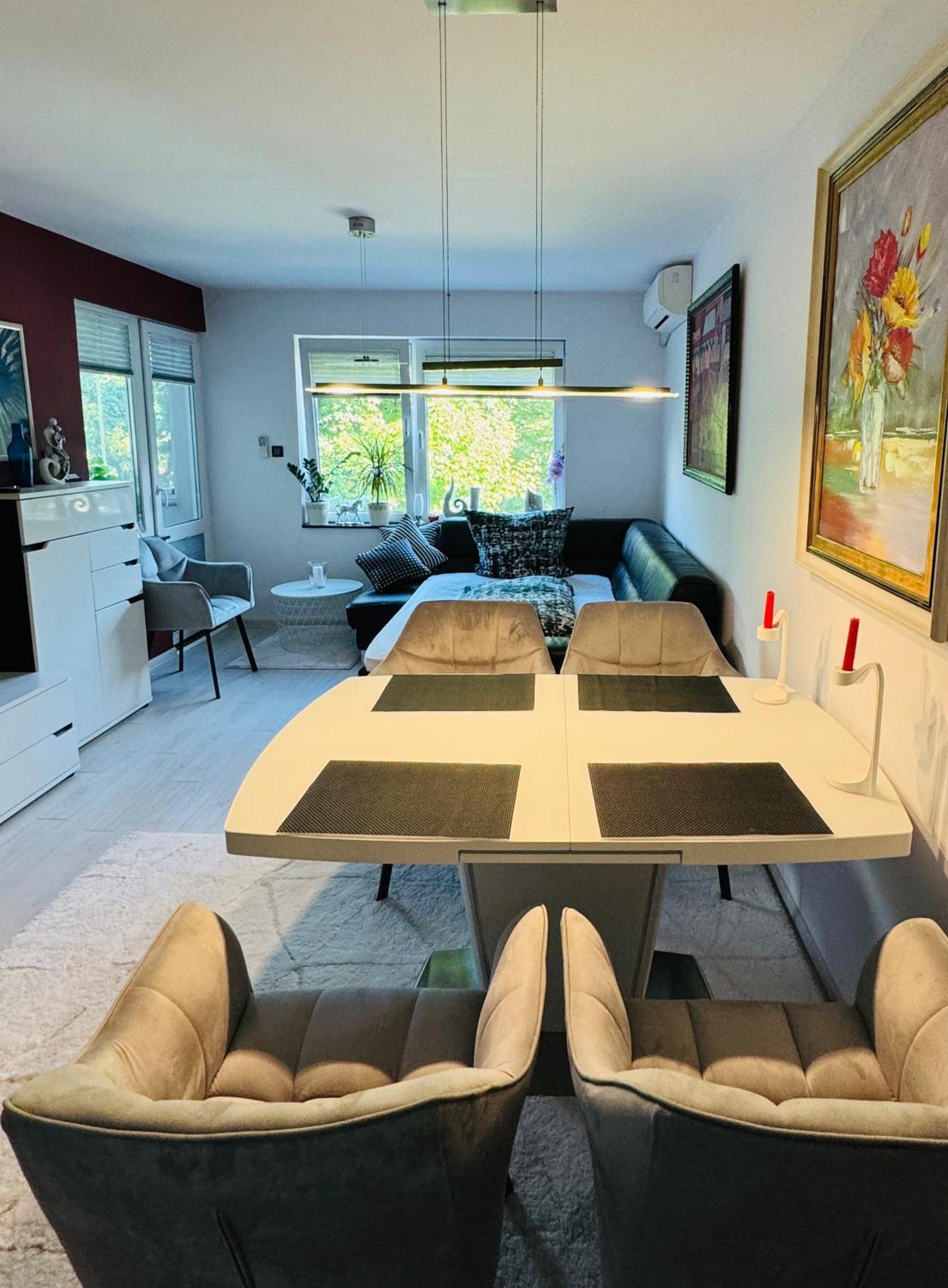 City Apartment Varna Bagian luar foto